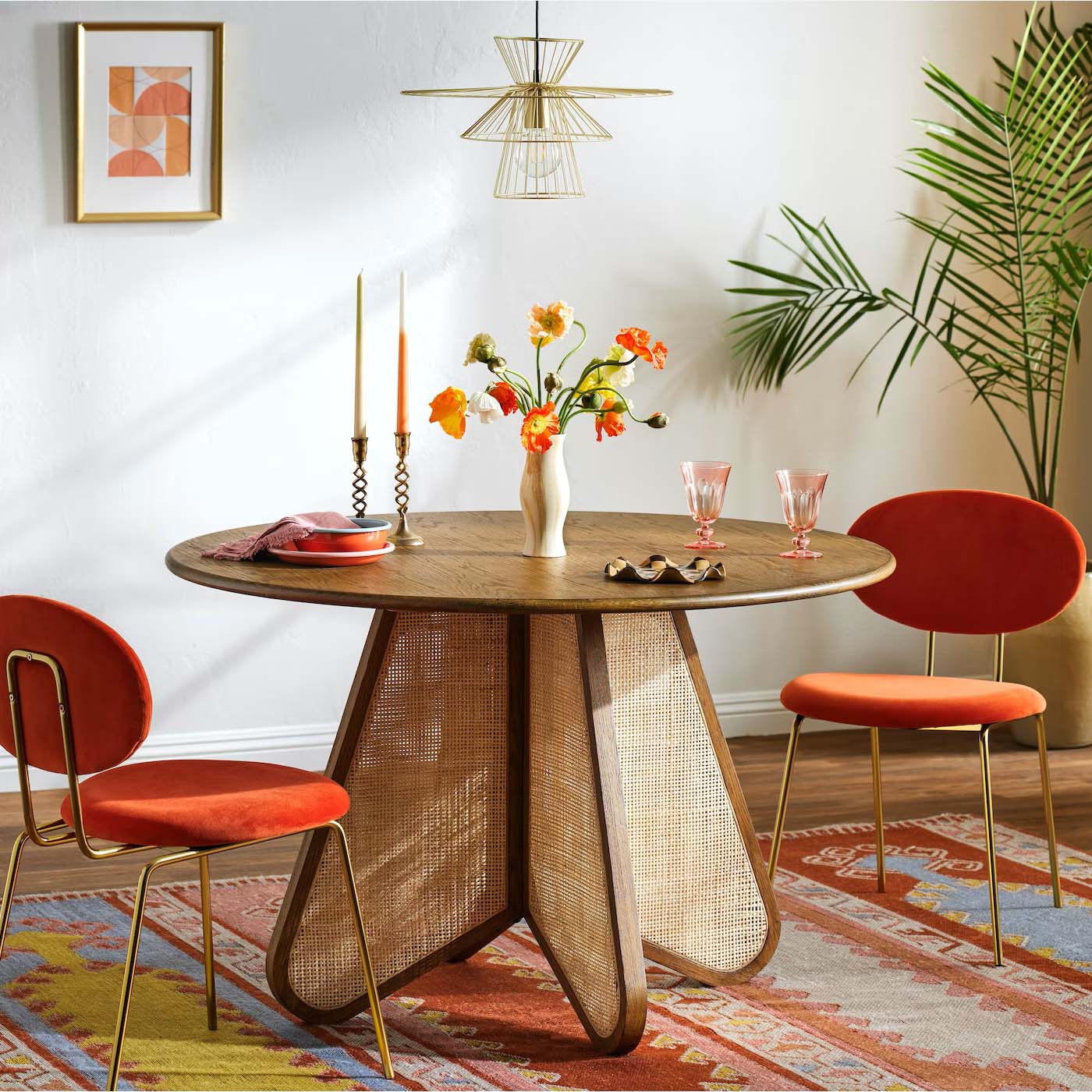 Urban outfitters deals round dining table