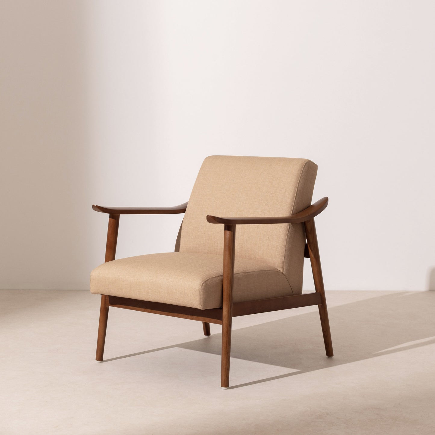 Winston Armchair | Solid Wood | Walnut Finish
