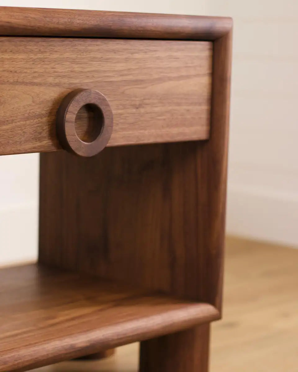 Dub Bedside Table in Solid Wood for Bedroom