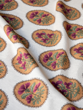 Curvv Dining Chair in Sheesham Wood in Honey Finish