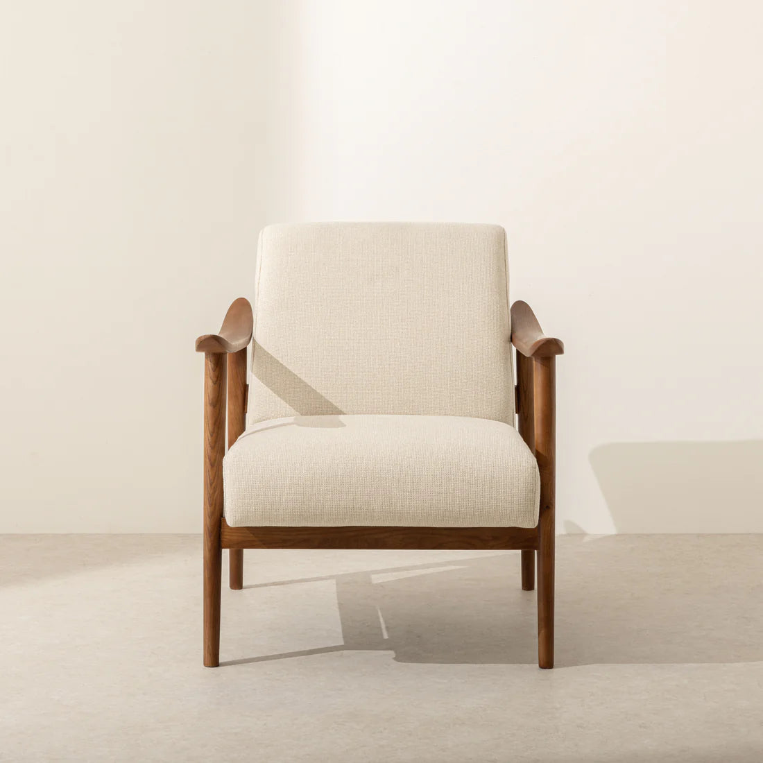Winston Armchair | Solid Wood | Walnut Finish