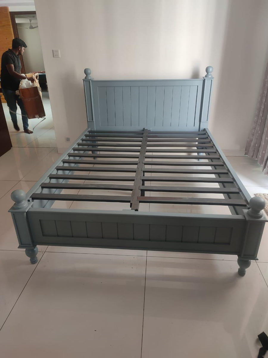 Seaside Solid Wood Bed