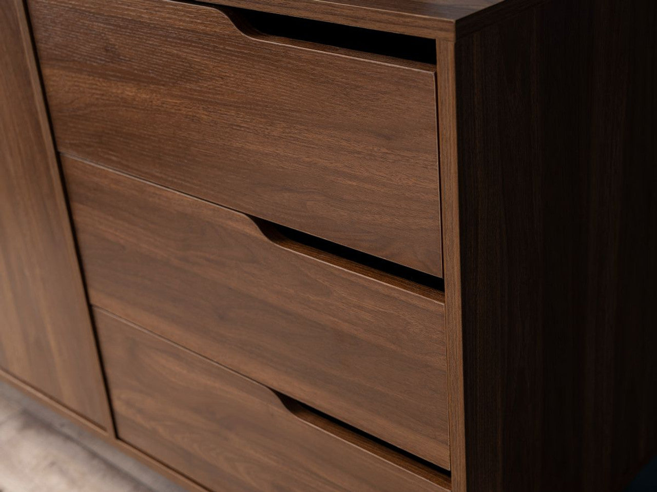 Edmond Solid wood sideboard